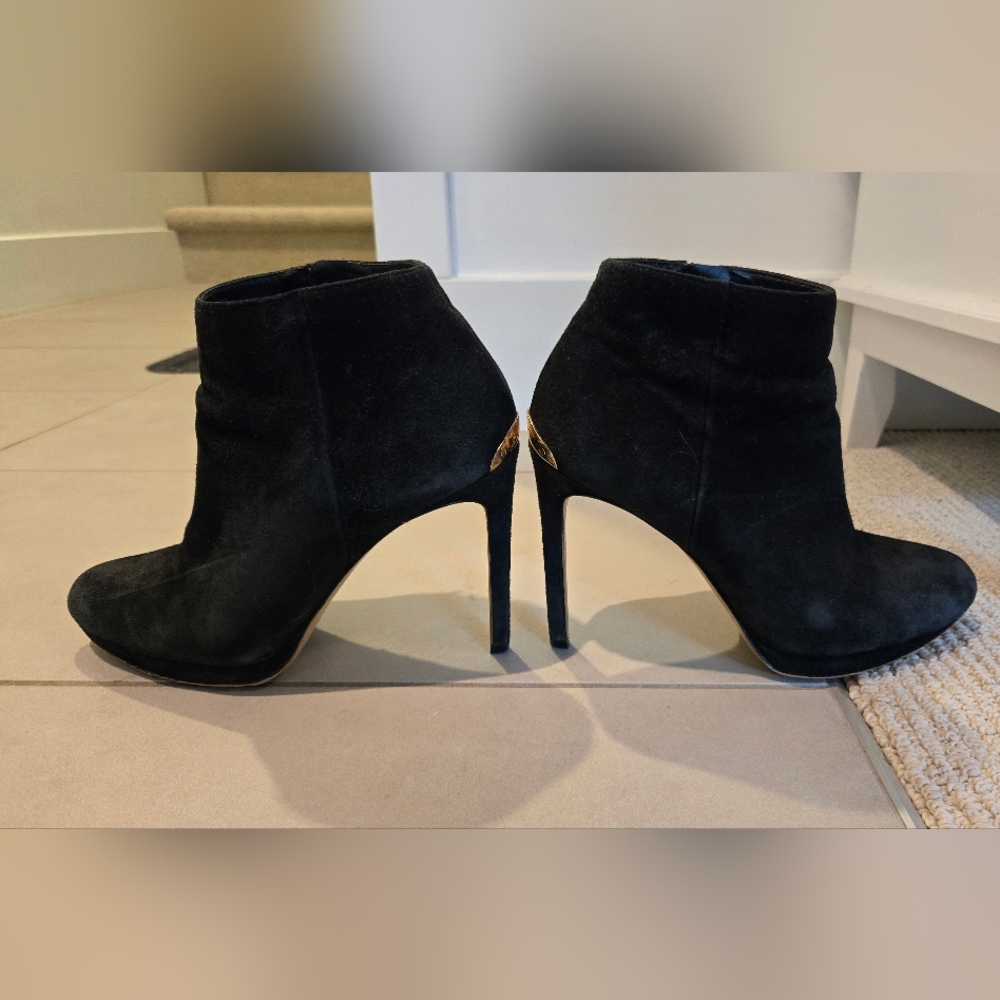 Micheal Kors Black Suede Ankled High Heel Boots Size 6M
